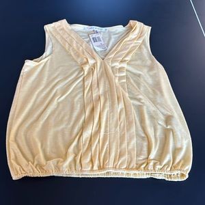 Max studio yellow top